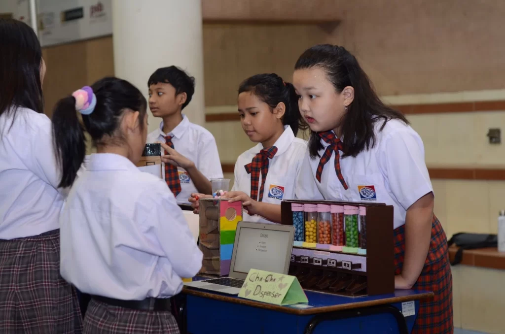 3 students of Sekolah Victory Plus - The Leading International Baccalaureate School in Bekasi are implementing Concept-based Learning
